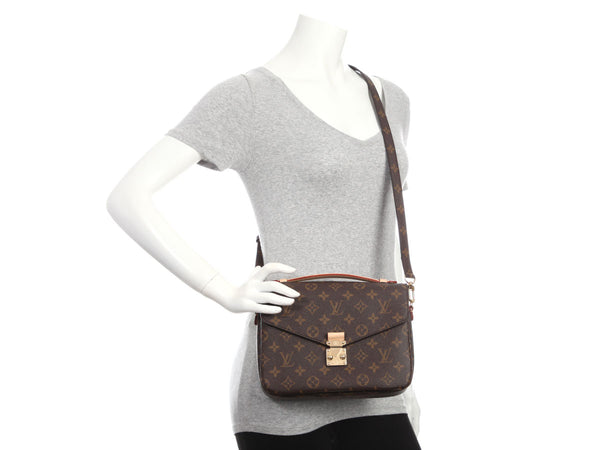 Louis Vuitton Monogram Pochette Métis