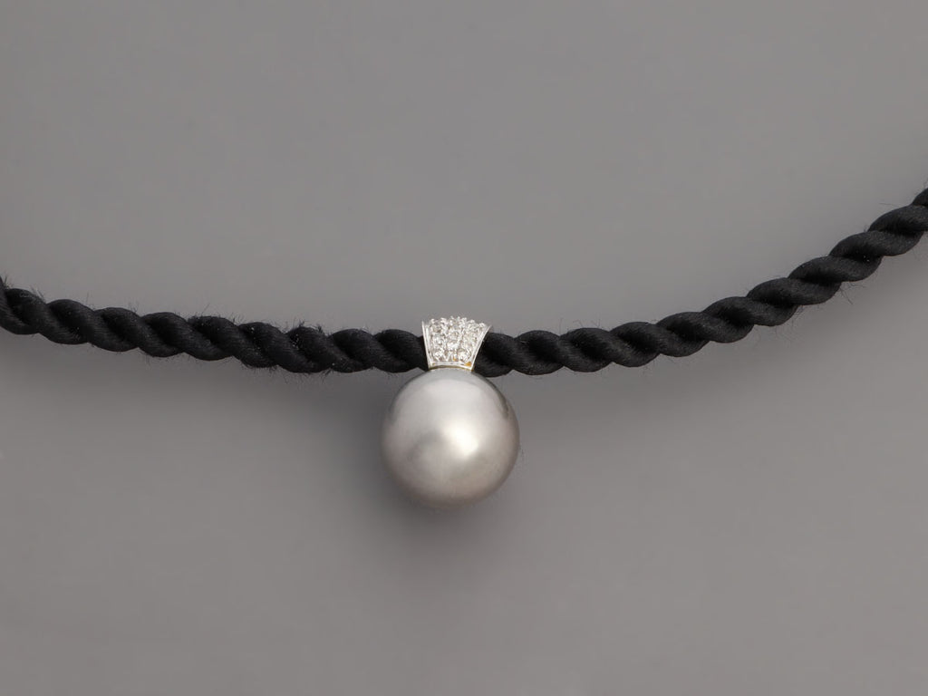 18K White Gold 15mm Gray Tahitian Pearl and Diamond Pendant Necklace